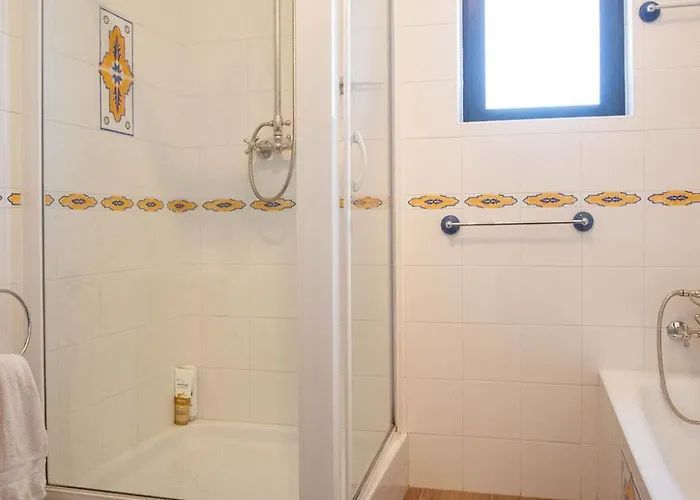 Βίλα Portuguese Close To Carvoeiro With 5 Bedrooms, Pool, Tennis Court And Close To *