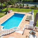 别墅 Portuguese Close To Carvoeiro With 5 Bedrooms, Pool, Tennis Court And Close To 拉戈阿
