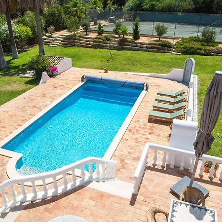 Willa Portuguese Close To Carvoeiro With 5 Bedrooms, Pool, Tennis Court And Close To Lagoa (Algarve)