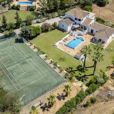 Portuguese Close To Carvoeiro With 5 Bedrooms, Pool, Tennis Court And Close To Willa *