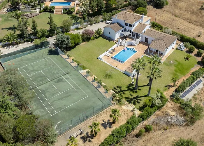 Portuguese Close To Carvoeiro With 5 Bedrooms, Pool, Tennis Court And Close To Willa *